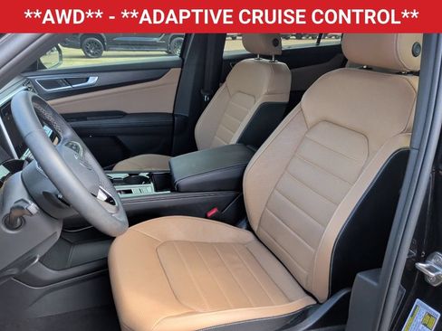 Used 2024 Volkswagen Atlas Cross Sport SEL AWD/4WD image 9