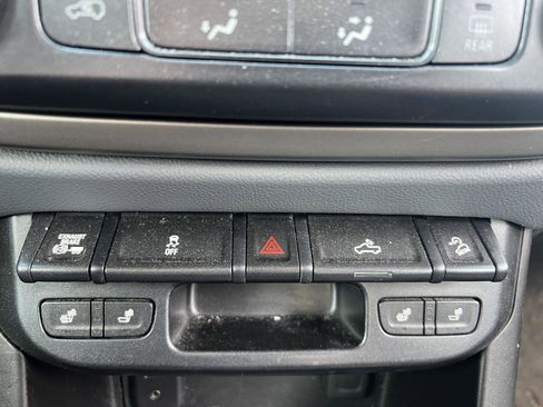 Used 2016 Chevrolet Colorado Z71 image 16