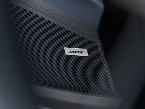 Certified 2026 Porsche Cayenne Coupe image 24