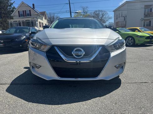 Used 2016 Nissan Maxima Platinum image 4