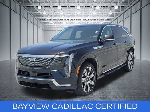 Certified 2025 Cadillac Escalade IQ Luxury 2 w/ LPO, Premium Carpet Package AWD/4WD image 1