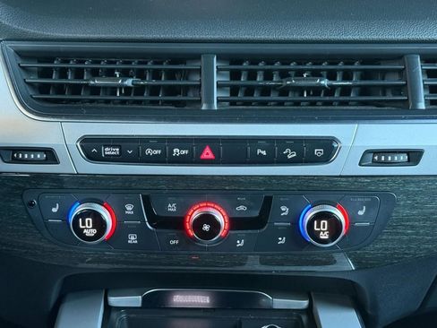 Used 2018 Audi Q7 2.0T Premium w/ Cold Weather Package image 55