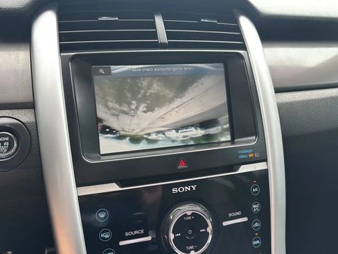 Used 2011 Ford Edge Sport w/ Driver Entry Pkg FWD image 33