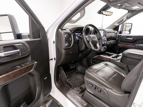 Used 2023 GMC Sierra 2500 Denali w/ Denali Ultimate Package AWD/4WD image 14