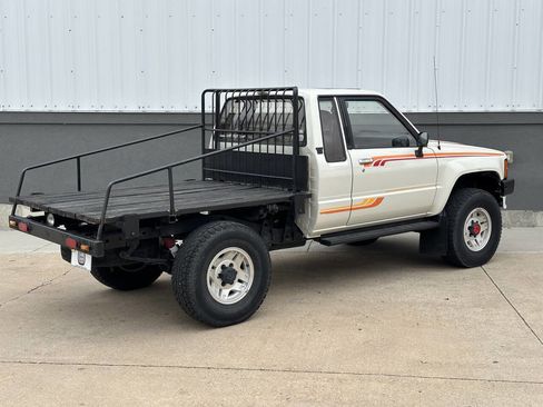 Used 1986 Toyota Pickup SR5 image 19