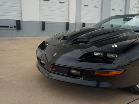 Used 1997 Chevrolet Camaro Z28 w/ Preferred Equipment Group 2 image 27