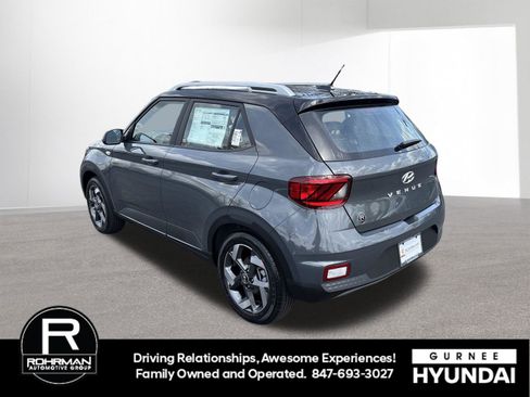 New 2026 Hyundai Venue SEL FWD image 7