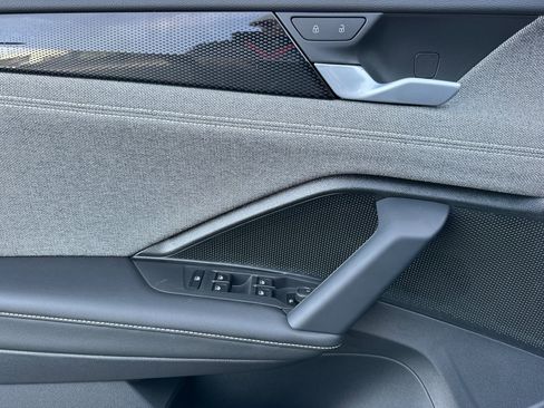 New 2026 Volkswagen Tiguan S AWD/4WD image 10