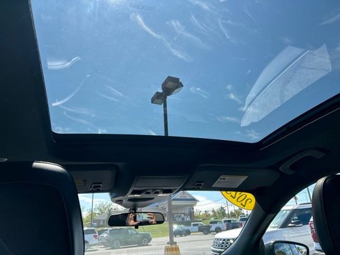 Used 2023 Ford Escape ST-Line w/ Tech Pack #1 image 4