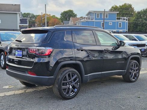 New 2025 Jeep Compass Limited w/ Sun & Sound Group image 5