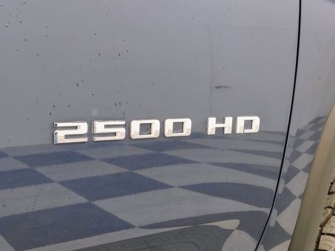 Used 2021 Chevrolet Silverado 2500 LTZ w/ LTZ Premium Package image 16