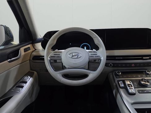 Used 2023 Hyundai Palisade Limited AWD/4WD image 19