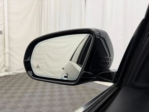 Used 2017 Mercedes-Benz E 300 4MATIC image 18