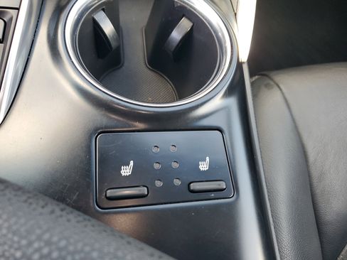 Used 2019 Toyota Camry XSE image 25