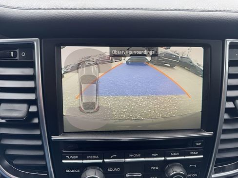 Used 2014 Porsche Panamera 4 image 22