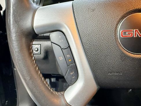 Used 2011 GMC Acadia SLT image 13