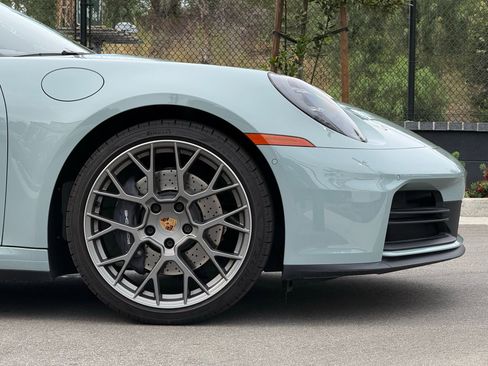 Used 2025 Porsche 911 Carrera image 12