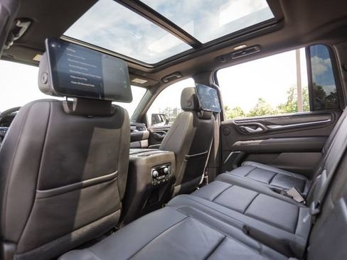 Used 2021 GMC Yukon XL Denali w/ Denali Premium Package AWD/4WD image 62