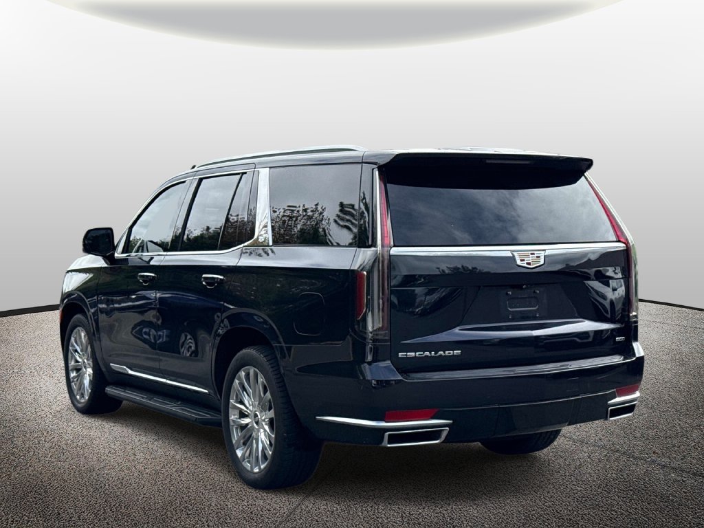 Used 2022 Cadillac Escalade Premium Luxury w/ Performance Package AWD/4WD image 3