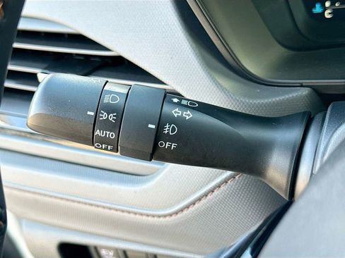 Used 2025 Subaru Forester Sport image 16