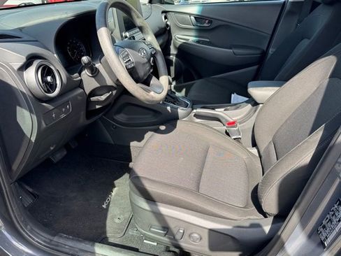 Used 2023 Hyundai Kona SEL image 5