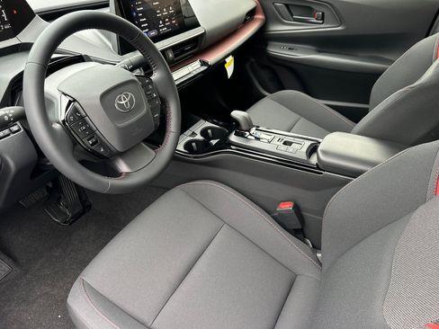 New 2026 Toyota Prius Plug-In Hybrid image 9