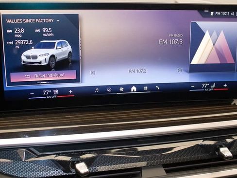 Used 2025 BMW X5 xDrive50e AWD/4WD image 30