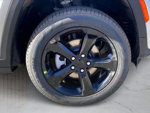 New 2026 Jeep Grand Cherokee Limited image 33