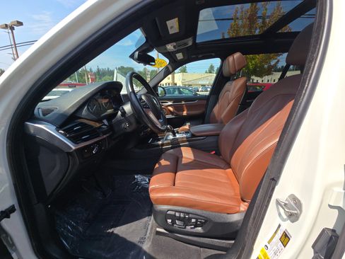 Used 2017 BMW X5 xDrive40e w/ Premium Package AWD/4WD image 21