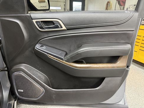 Used 2018 GMC Yukon XL Denali w/ Denali Ultimate Package image 38