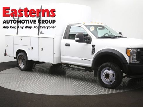 Used 2017 Ford F550 2WD Regular Cab Super Duty image 50