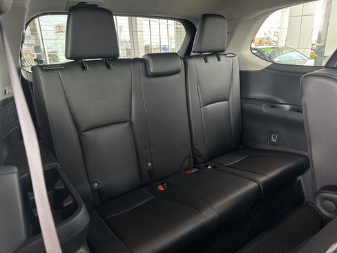 Certified 2024 Toyota Grand Highlander XLE image 16