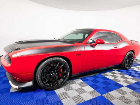 Used 2022 Dodge Challenger R/T Scat Pack w/ T/A Package RWD image 2
