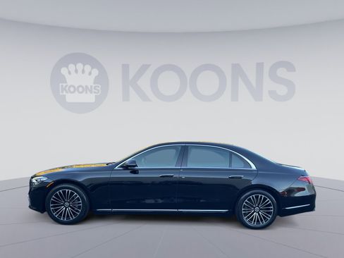 Used 2021 Mercedes-Benz S 580 4MATIC Sedan image 2