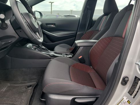 Used 2025 Toyota Corolla SE FWD image 16
