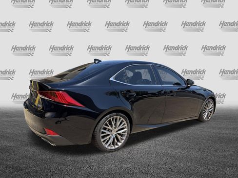 Used 2018 Lexus IS 300 AWD w/ Comfort Package image 10