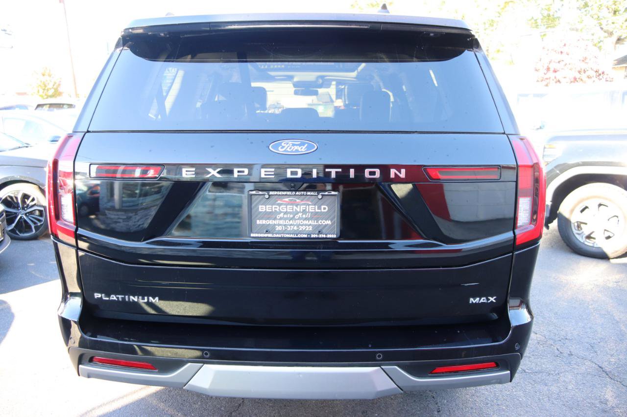 Used 2025 Ford Expedition Max Platinum AWD/4WD image 4