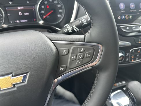 Used 2024 Chevrolet Equinox Premier FWD image 24