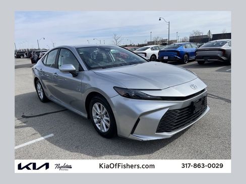 Used 2025 Toyota Camry LE FWD image 1