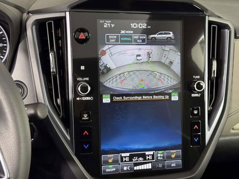 Certified 2025 Subaru Forester Limited image 26