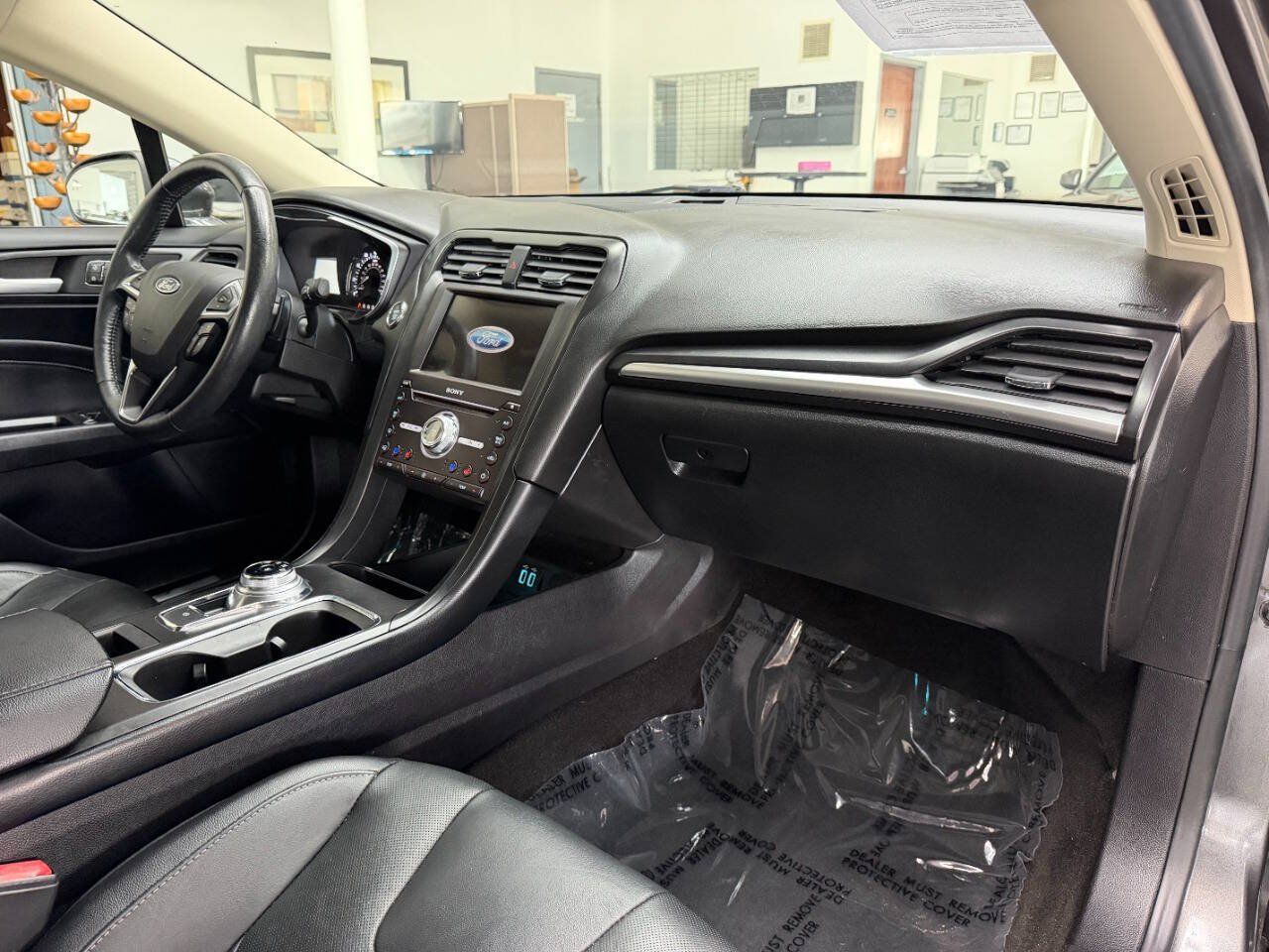 Used 2019 Ford Fusion Titanium AWD/4WD image 19