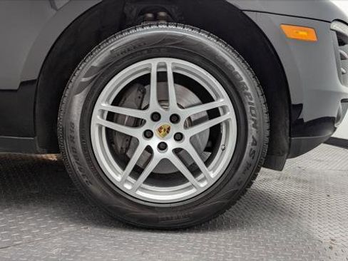 Used 2018 Porsche Macan Sport Edition image 34