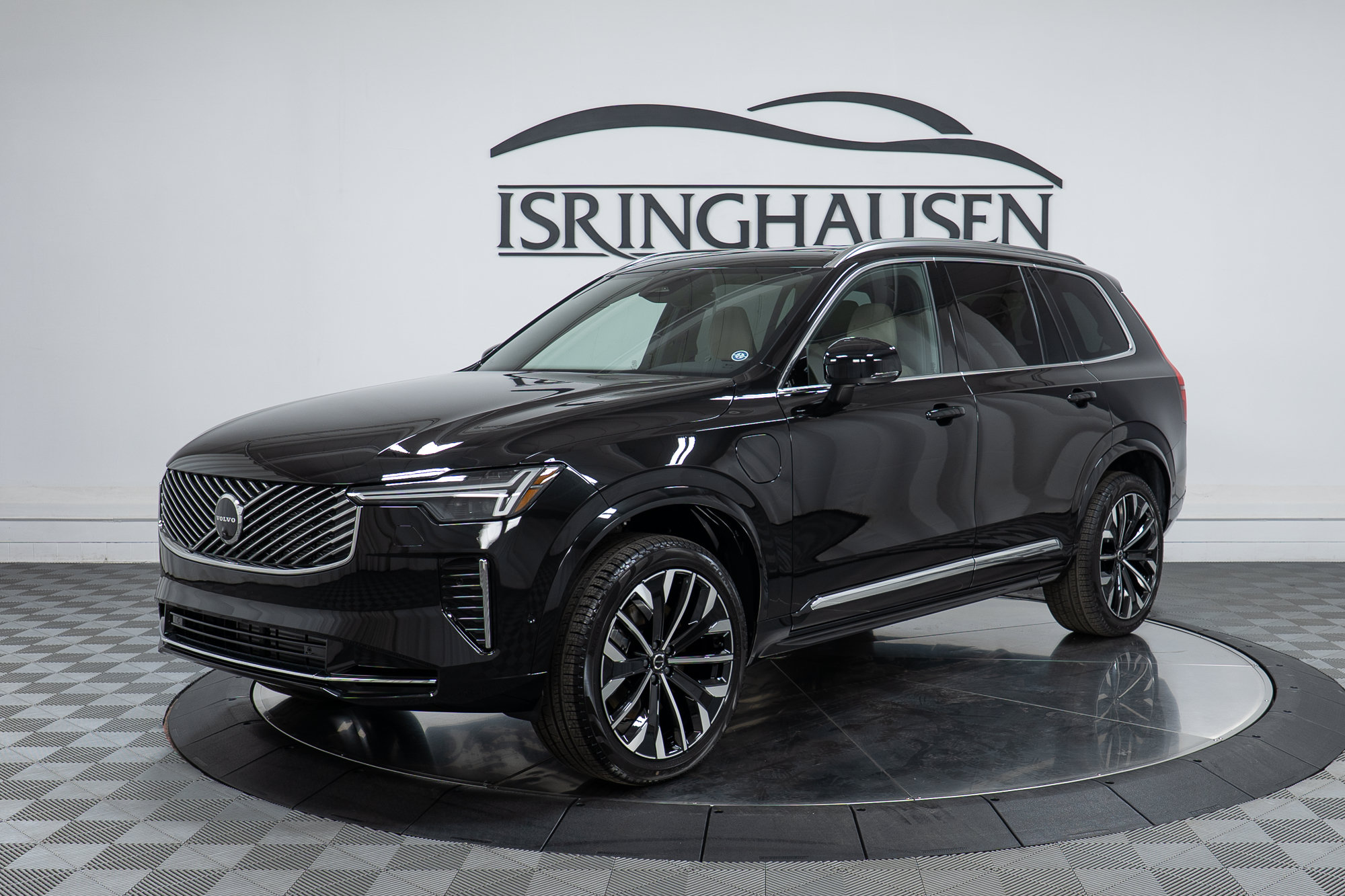 New 2026 Volvo XC90 T8 Plus w/ Protection Package AWD/4WD image 1