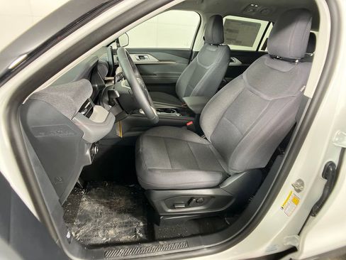 New 2026 Ford Explorer Active image 29