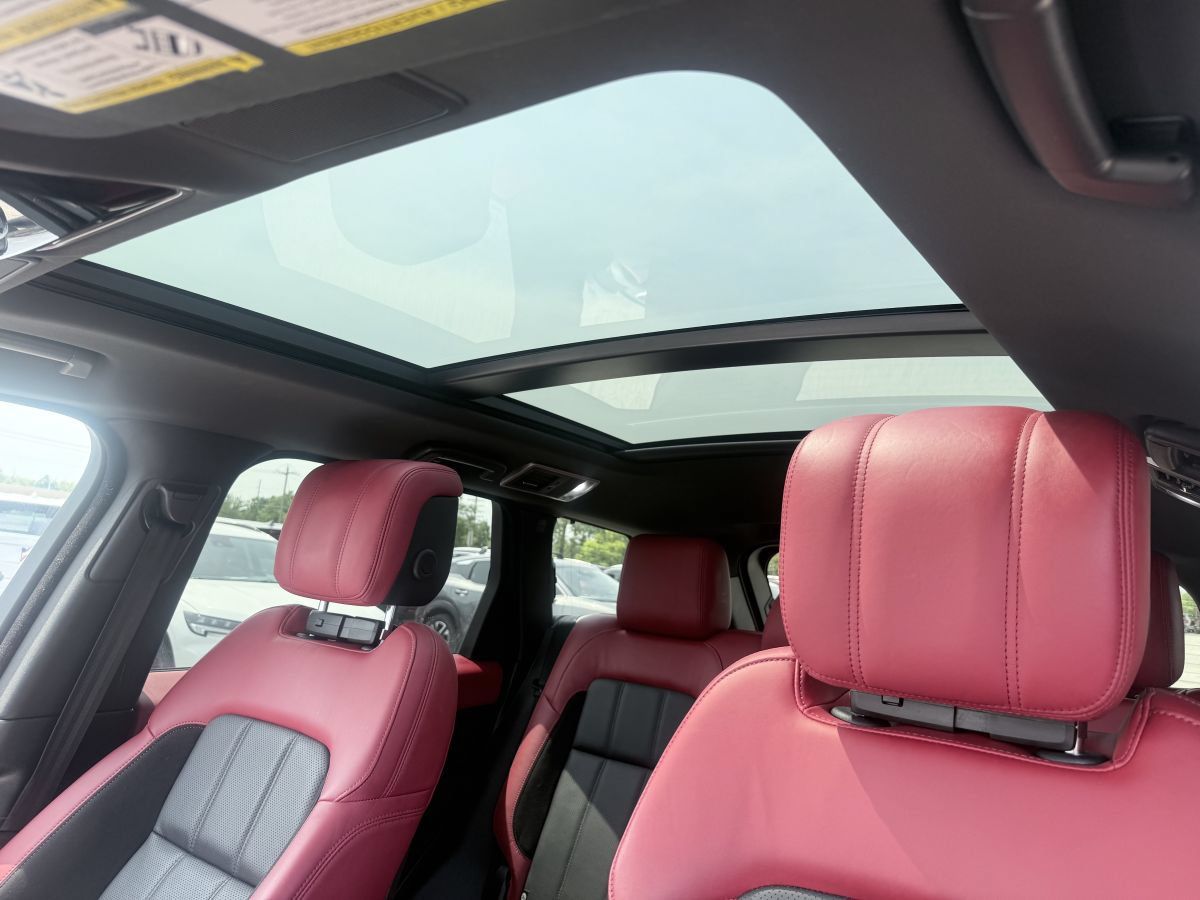 Used 2019 Land Rover Range Rover Sport HST AWD/4WD image 12