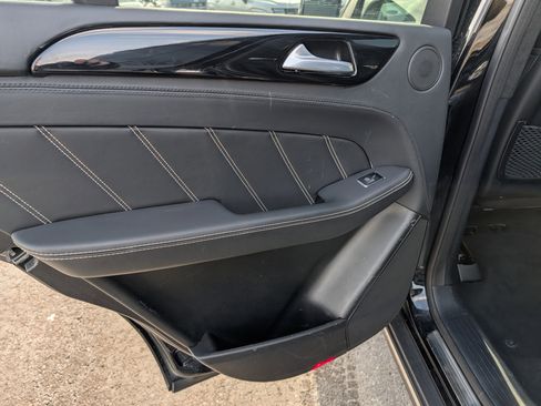 Used 2015 Mercedes-Benz ML 63 AMG 4MATIC image 14