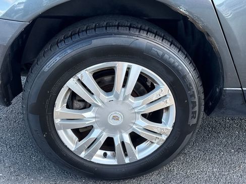 Used 2010 Cadillac SRX Luxury image 10