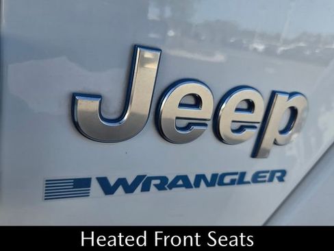 Used 2023 Jeep Wrangler Unlimited Sahara w/ Cold Weather Group AWD/4WD image 17