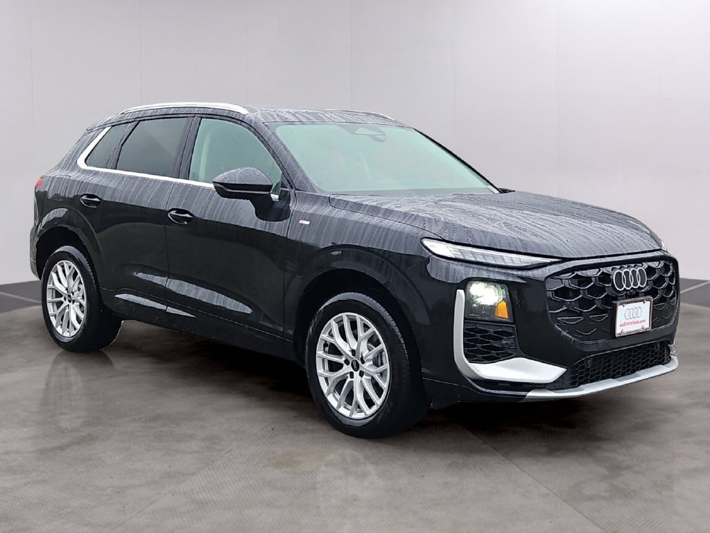 New 2026 Audi Q3 quattro 2.0T AWD/4WD image 2