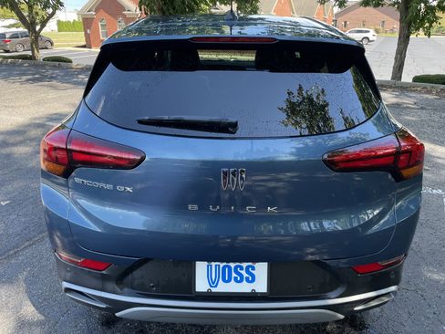 Used 2024 Buick Encore GX Preferred w/ Advanced Technology Package image 4